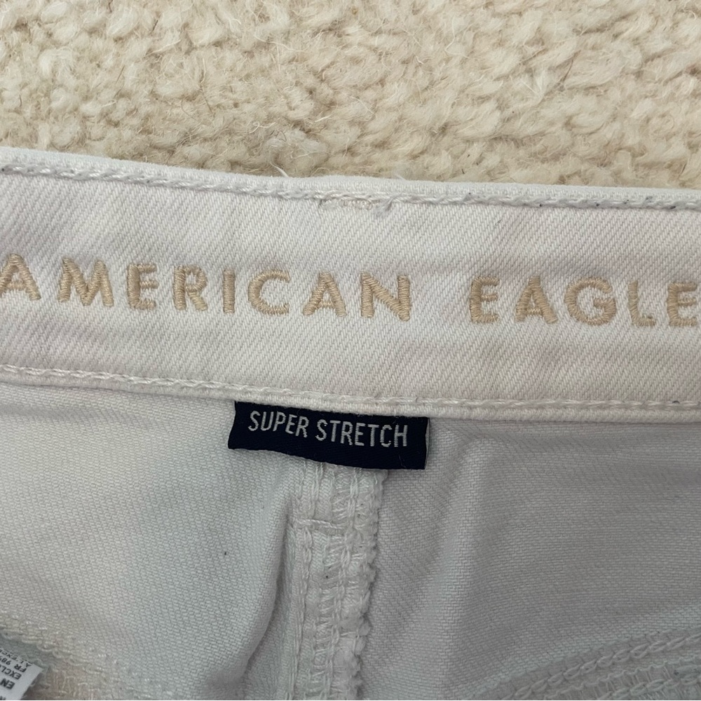 American Eagle white jean shorts - Picture 3 of 4